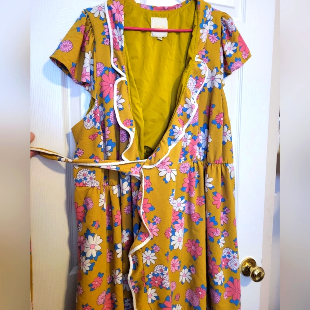 MODCLOTH PLUS SIZE 60'S WRAP DRESS
